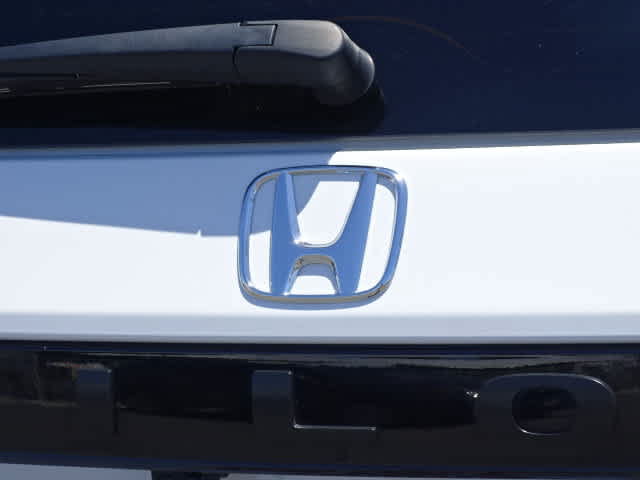 Used 2025 Honda Pilot EX-L image 9