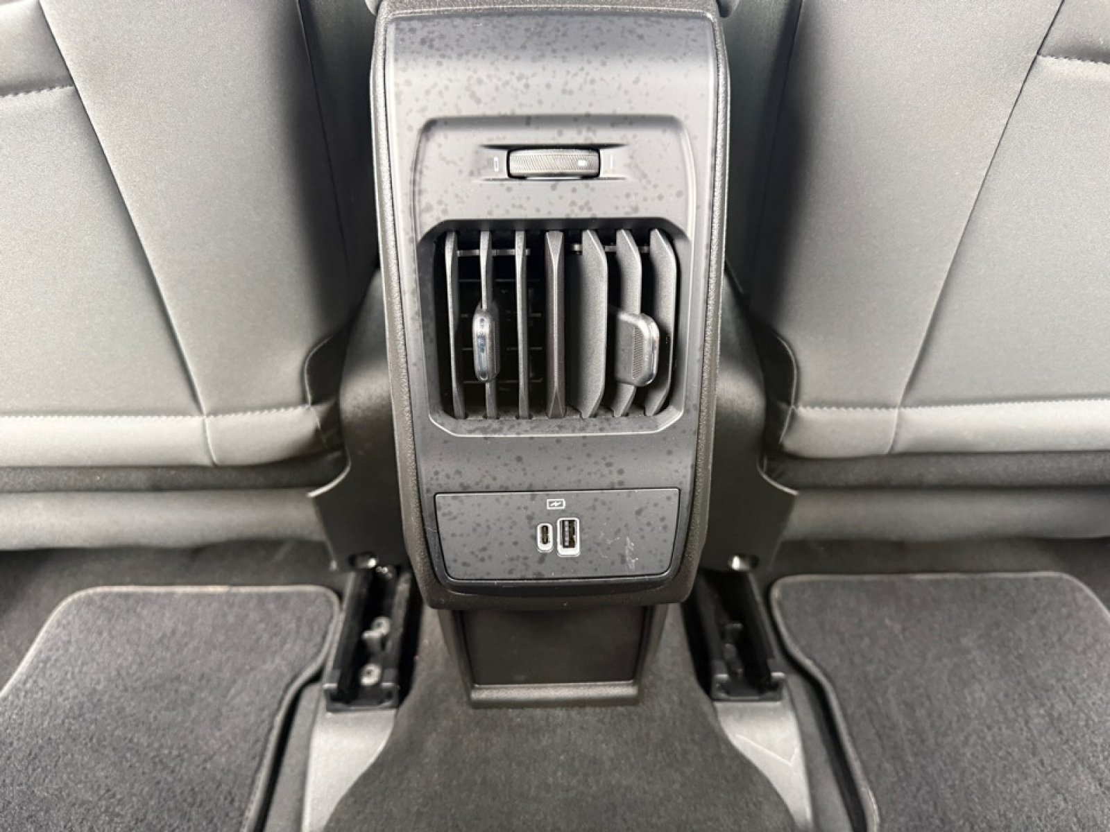 Used 2024 Dodge Hornet R/T w/ R/T Blacktop Package AWD/4WD image 32