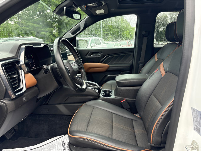 Used 2023 GMC Canyon AT4 AWD/4WD image 35
