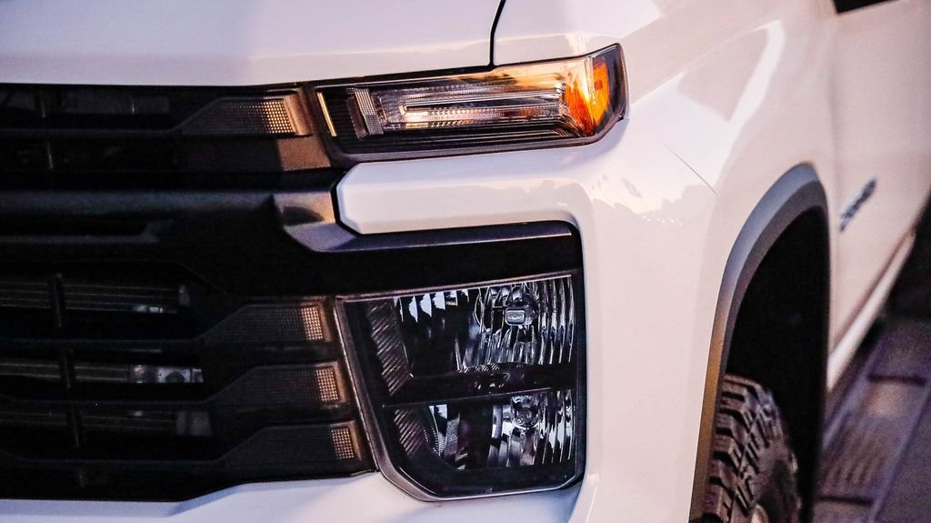 Used 2024 Chevrolet Silverado 2500 W/T w/ WT Convenience Package image 5