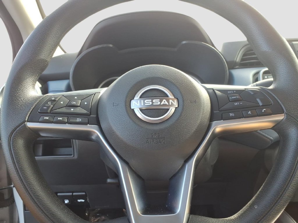 Used 2025 Nissan Versa SV FWD image 21