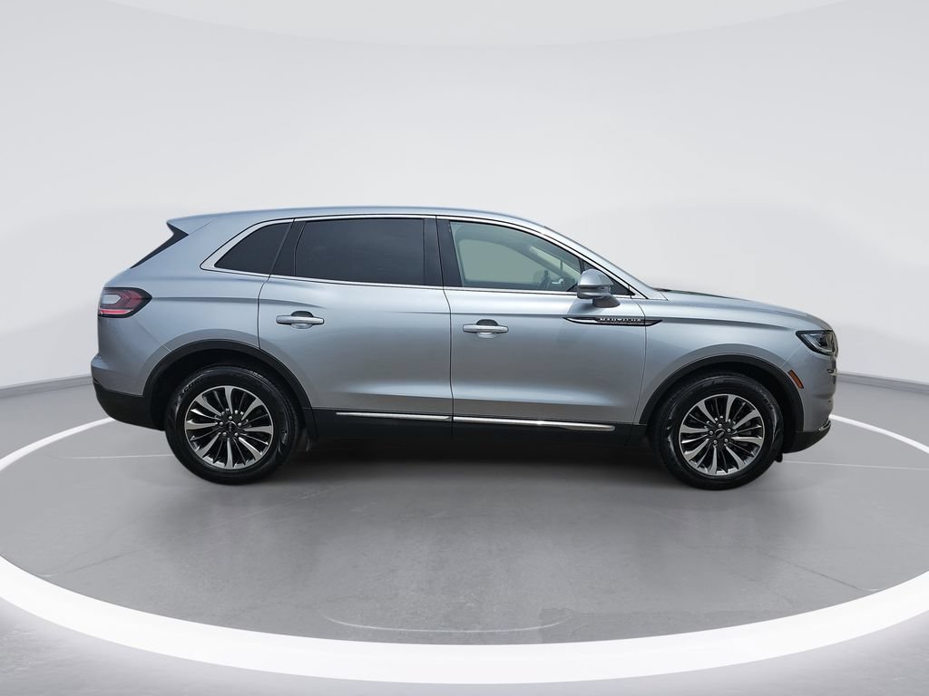Used 2021 Lincoln Nautilus AWD w/ Equipment Group 101A image 2