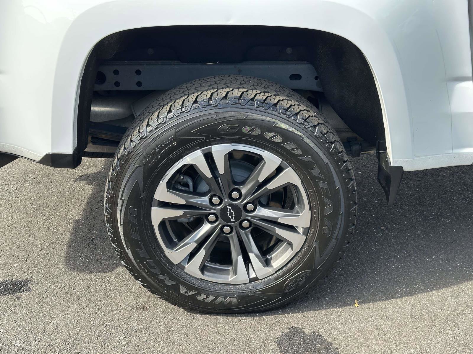 Used 2022 Chevrolet Colorado Z71 image 9