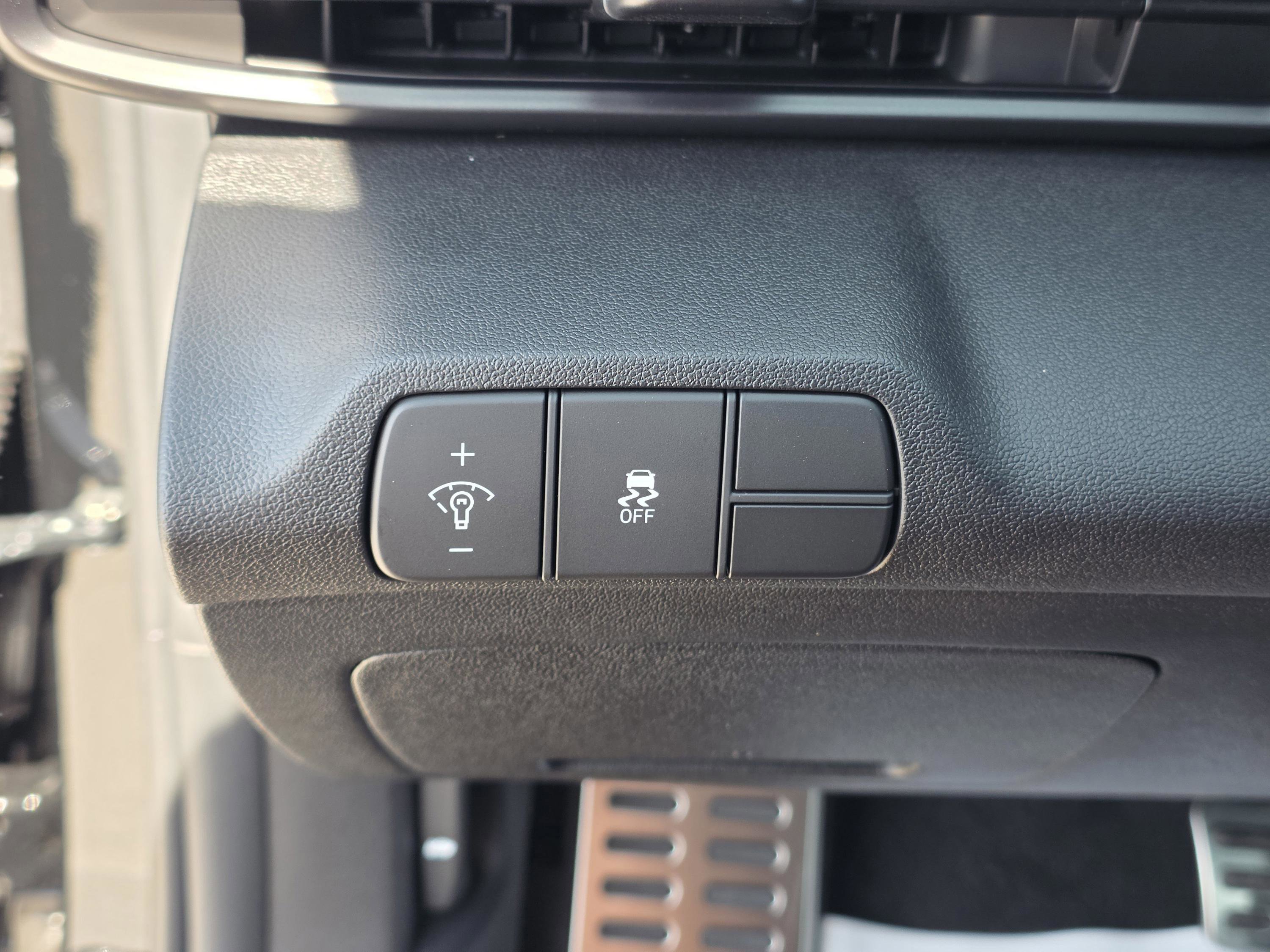 New 2026 Hyundai Elantra SEL Sport FWD image 38