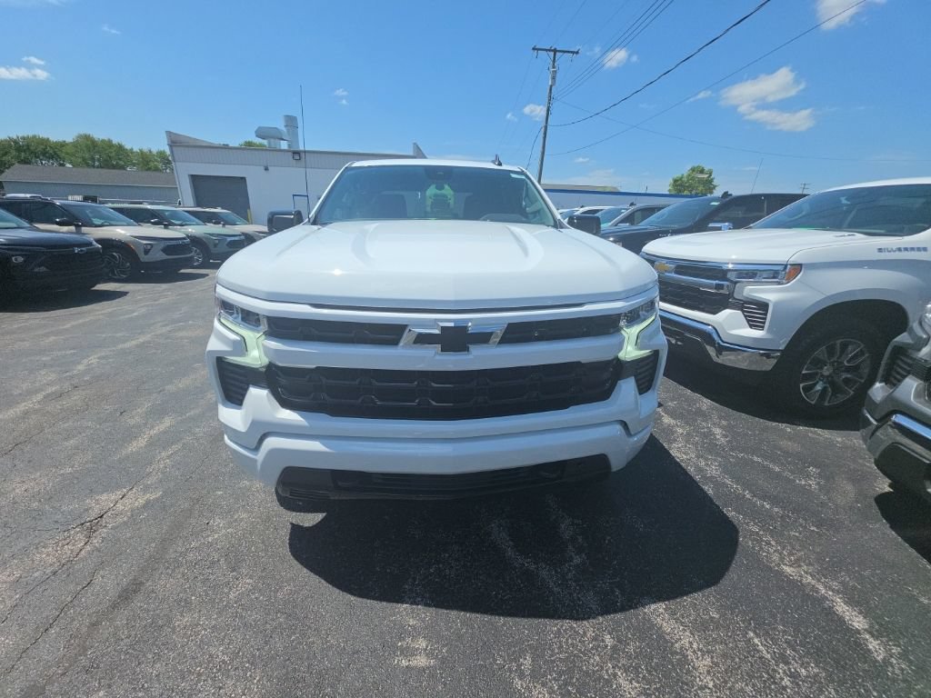 New 2026 Chevrolet Silverado 1500 RST w/ Z71 Off-Road Package AWD/4WD image 2