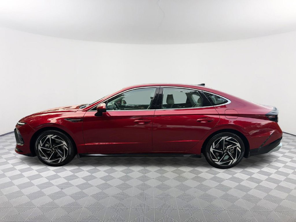 Used 2025 Hyundai Sonata SEL FWD image 8