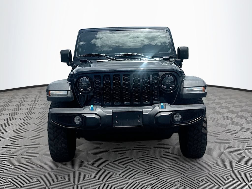 Used 2023 Jeep Wrangler Unlimited w/ Sun & Screen Package AWD/4WD image 2