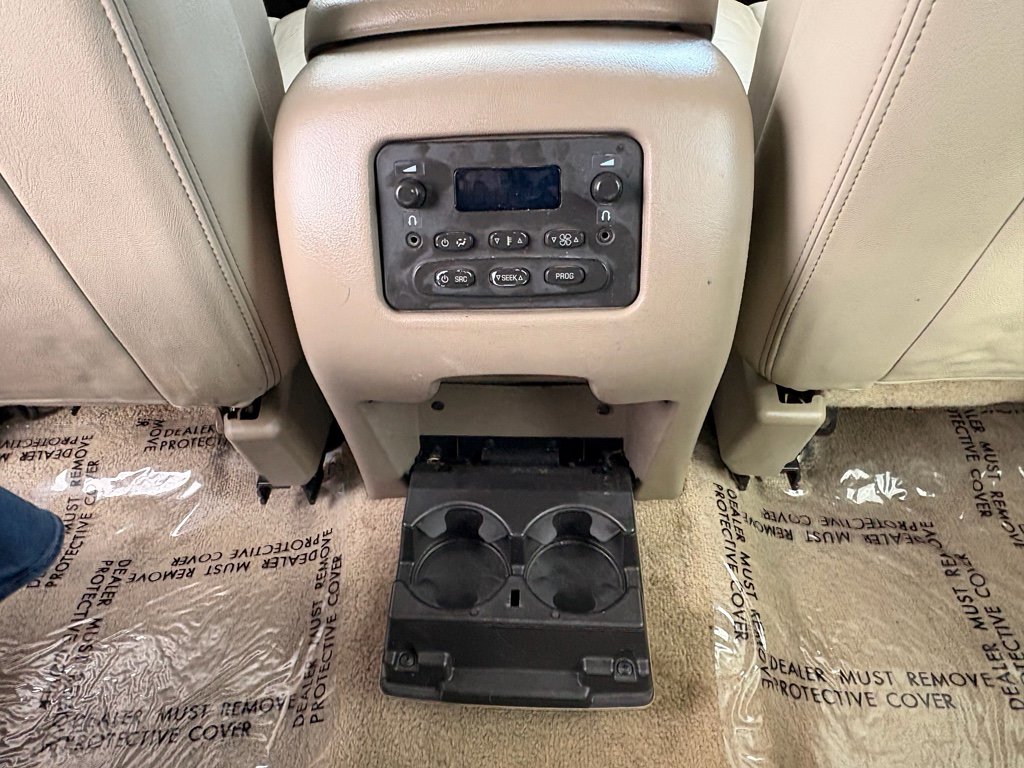 Used 2003 GMC Yukon SLT w/ 1SD Preferred Equipment Group image 13