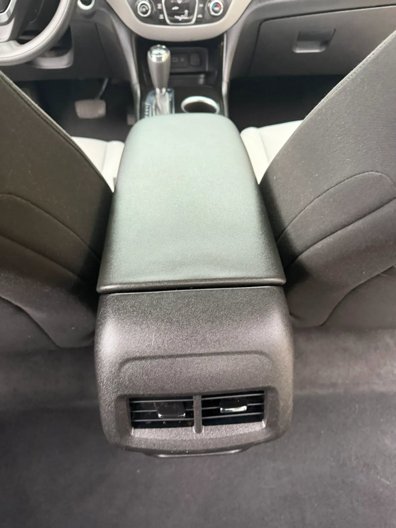Used 2021 Chevrolet Equinox LS w/ LS Convenience Package AWD/4WD image 24