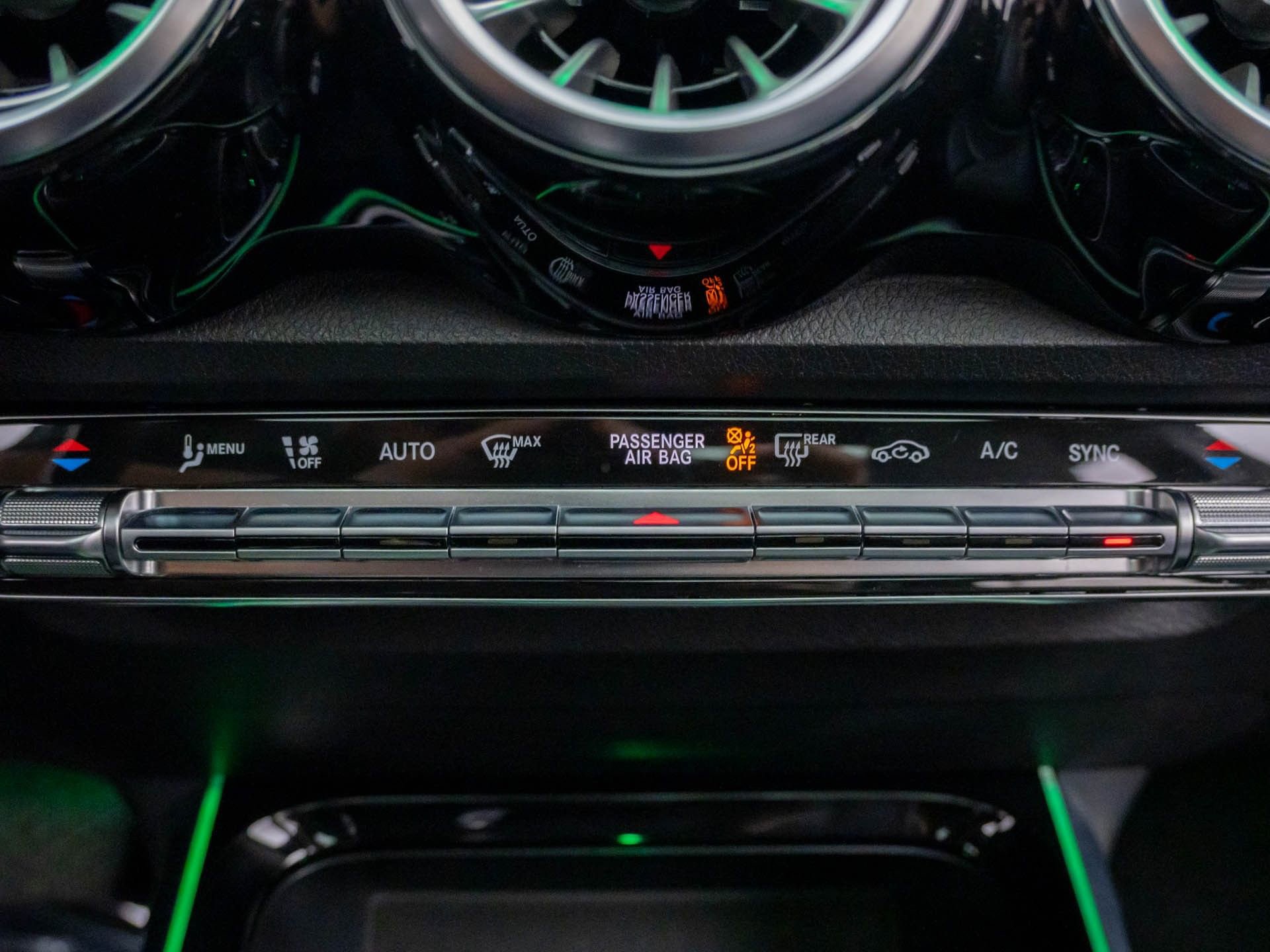 Certified 2022 Mercedes-Benz GLB 250 4MATIC image 32