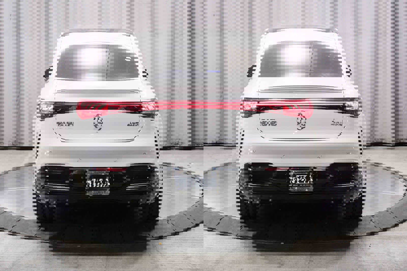 Certified 2023 Mercedes-Benz EQS 580 4MATIC Sedan image 3