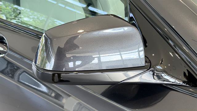 Used 2012 BMW 750i RWD image 32