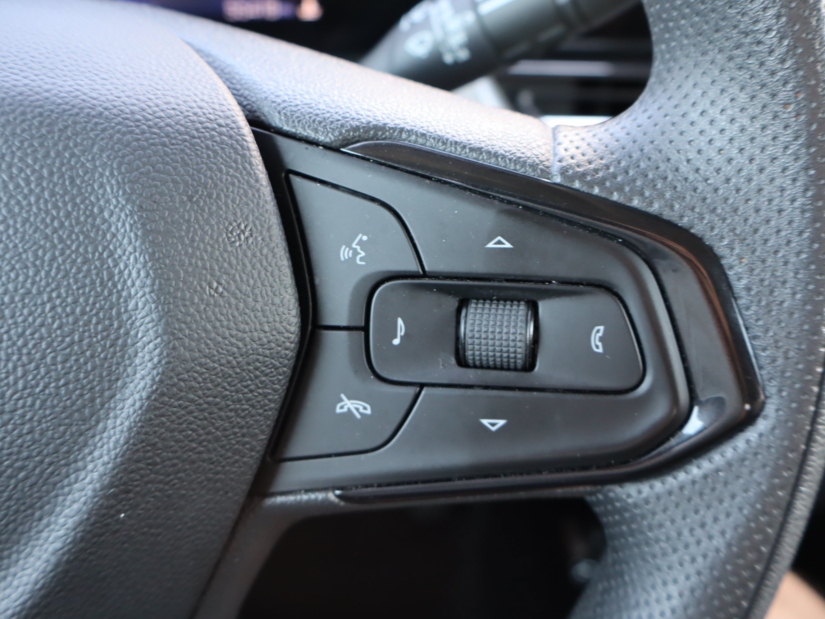 Used 2024 Chevrolet TrailBlazer LT AWD/4WD image 20