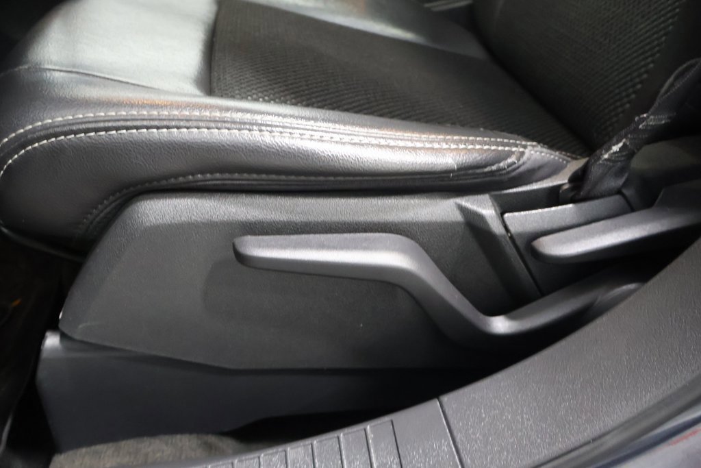 Used 2014 Jeep Compass Latitude w/ Sun/Sound Group image 14