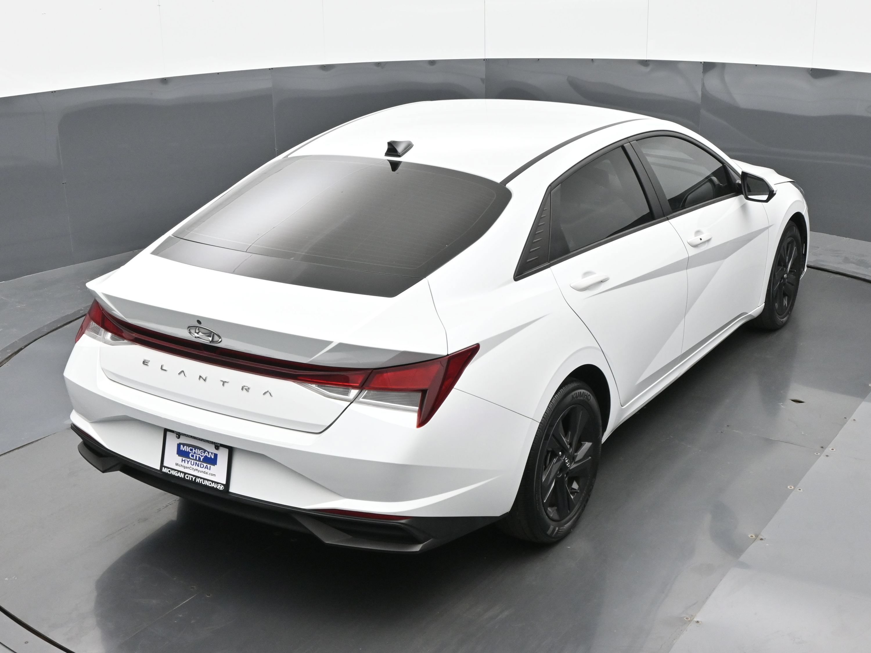 Used 2021 Hyundai Elantra SEL FWD image 30