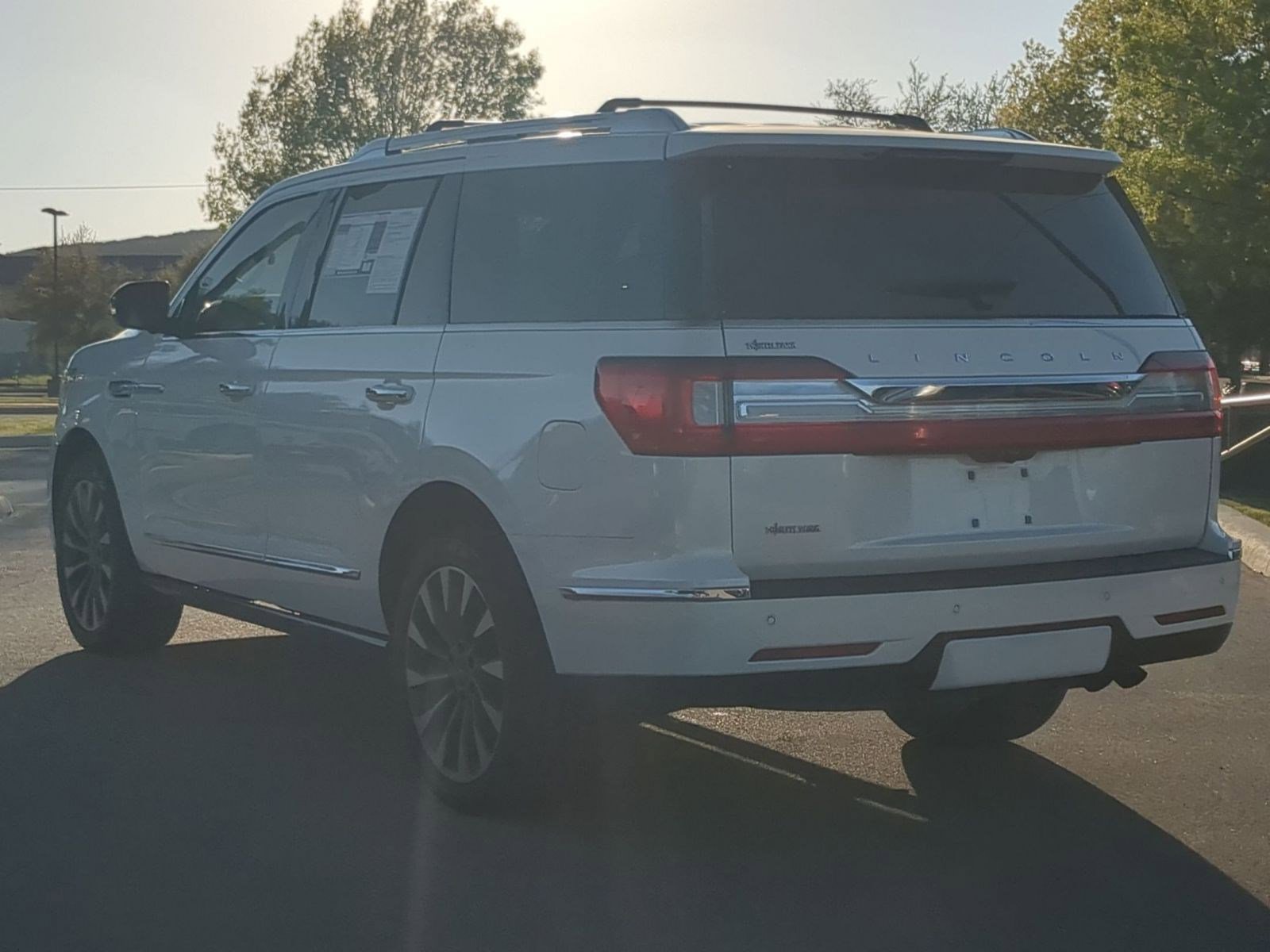 Used 2019 Lincoln Navigator Select w/ Cargo Package image 5