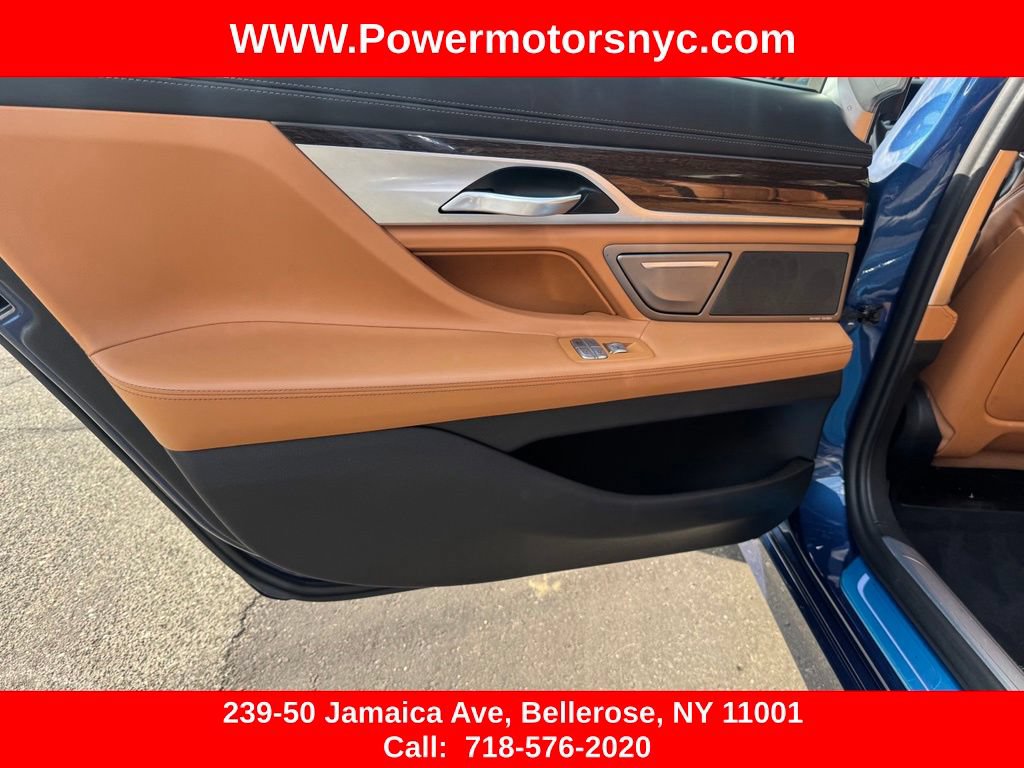 Used 2022 BMW 750Li xDrive AWD/4WD image 26