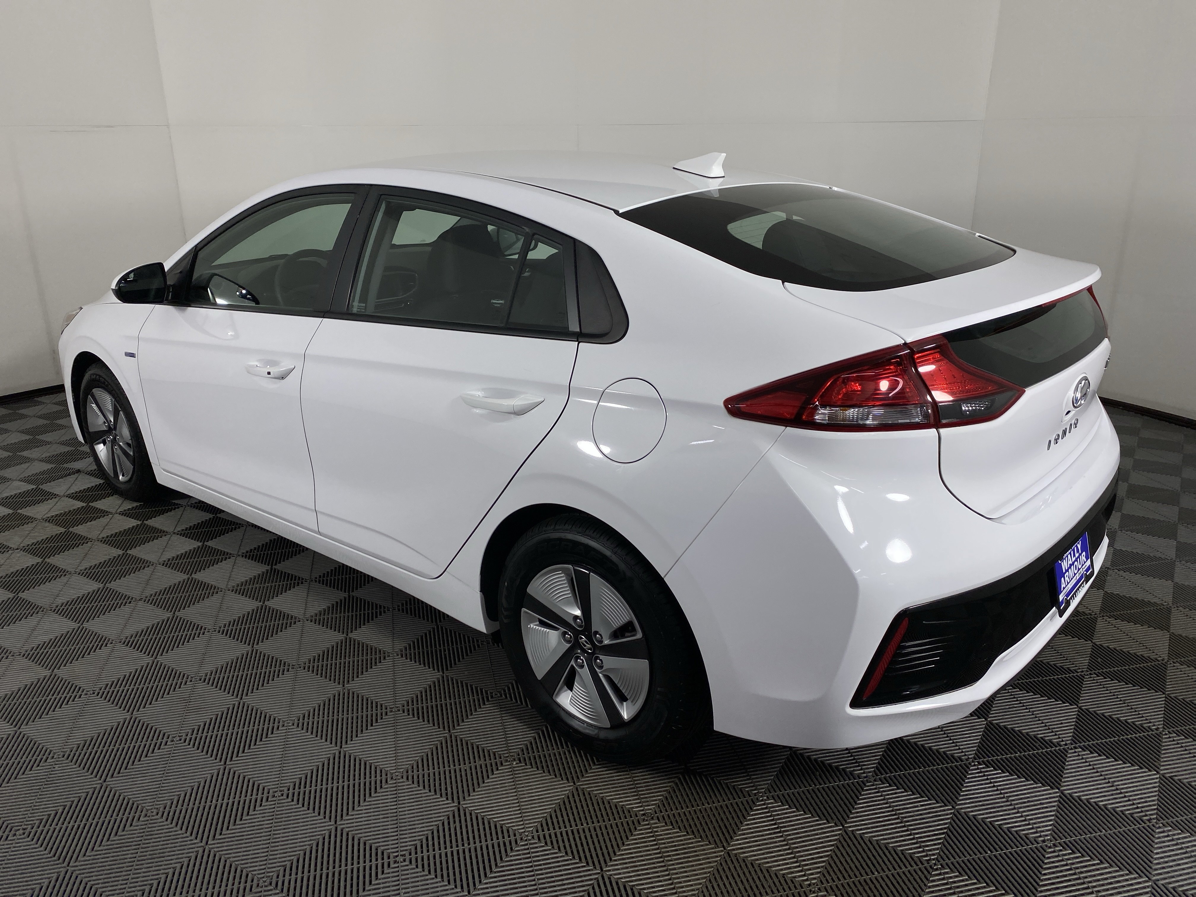 Used 2019 Hyundai Ioniq Blue FWD image 8