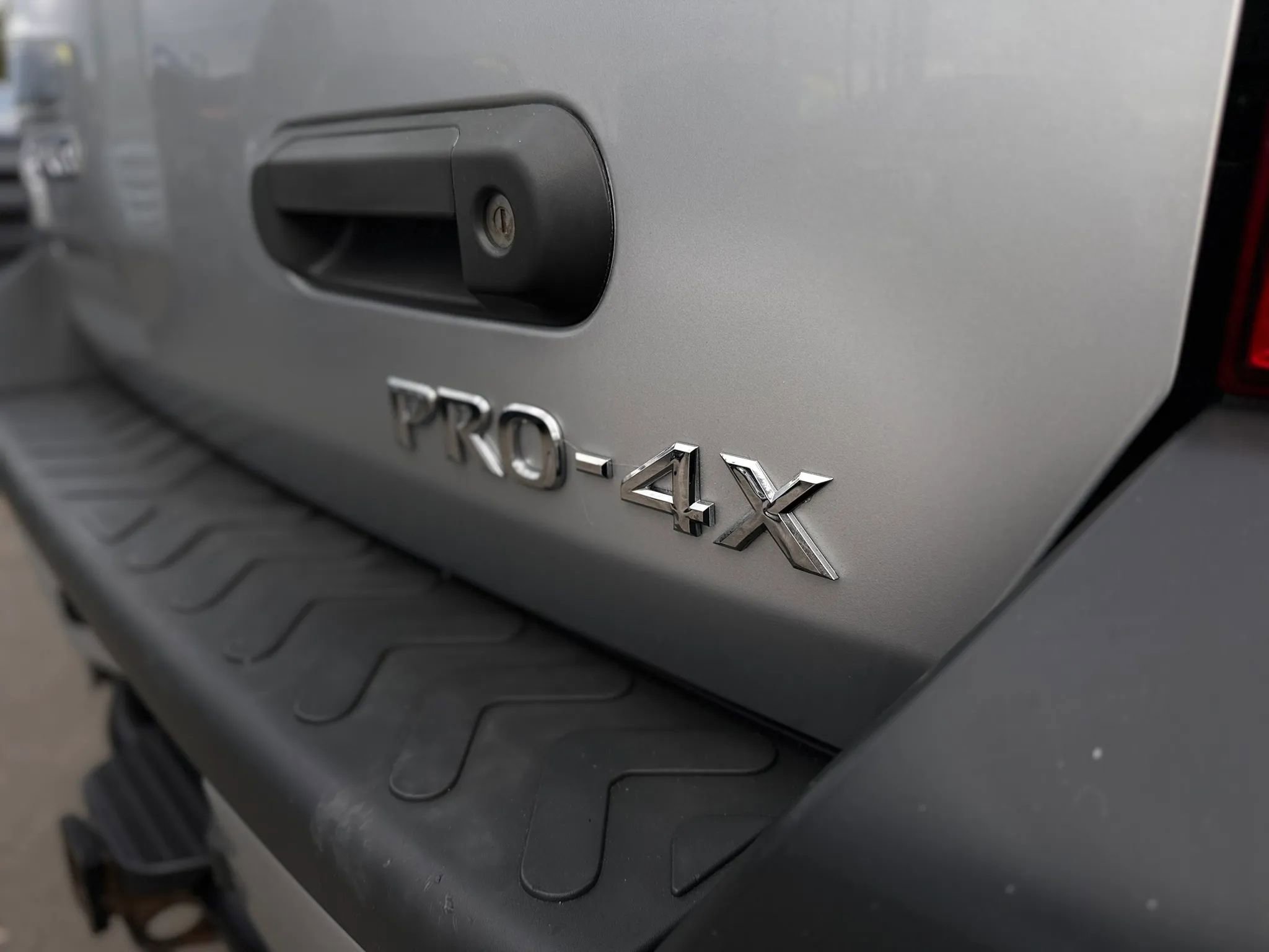 Used 2014 Nissan Xterra PRO-4X w/ Nevada Tow Package AWD/4WD image 41