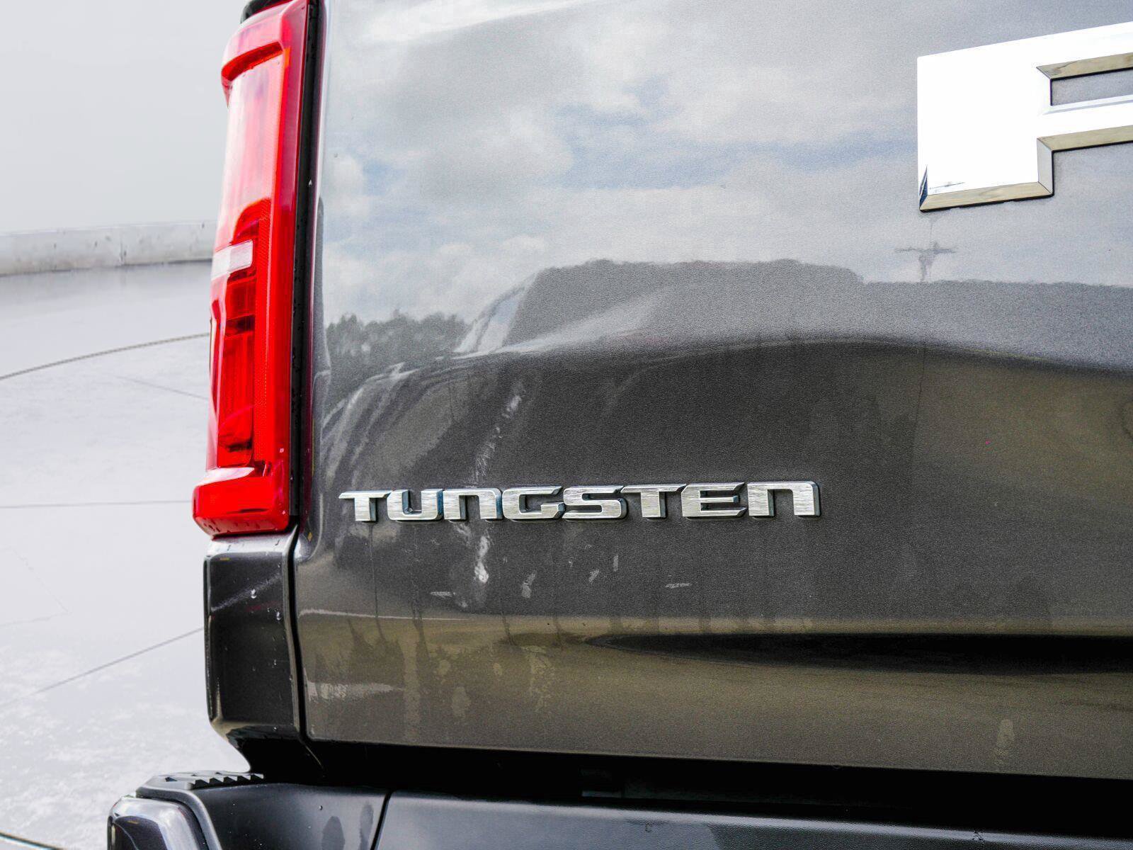 Used 2025 RAM 1500 Tungsten AWD/4WD image 7