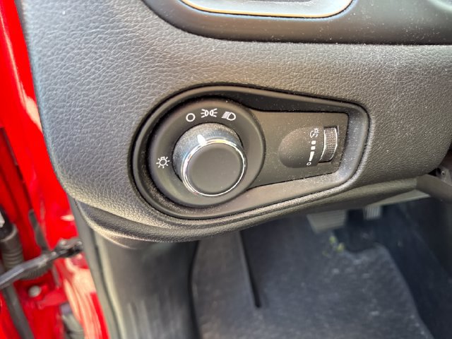 Used 2016 Jeep Renegade Sport w/ Power & Air Group AWD/4WD image 31