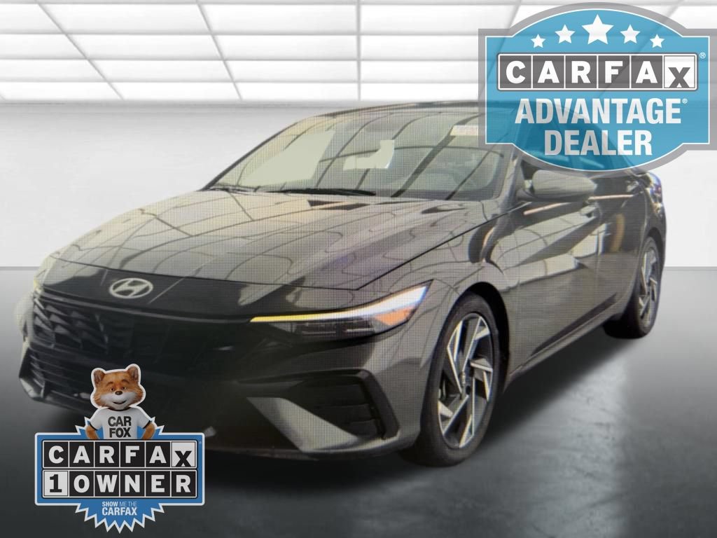 Used 2025 Hyundai Elantra SEL FWD image 5