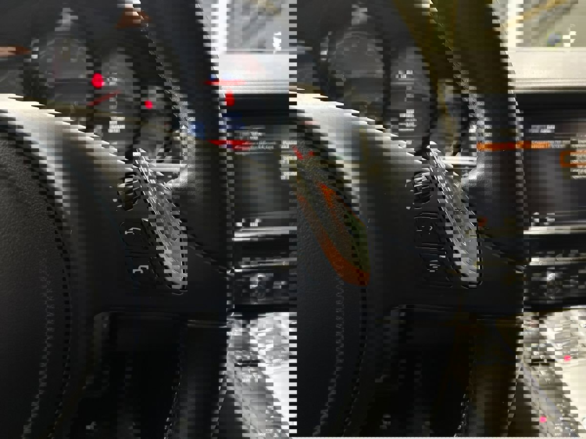 Used 2012 Porsche Panamera 4 image 38