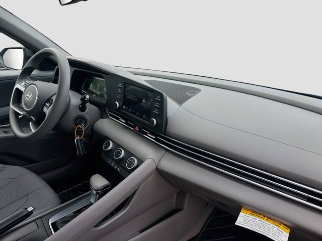 New 2026 Hyundai Elantra SE FWD image 28