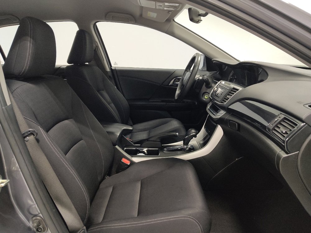 Used 2015 Honda Accord Sport image 21