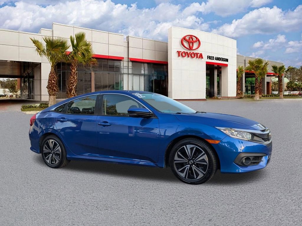 Used 2017 Honda Civic EX-T image 2