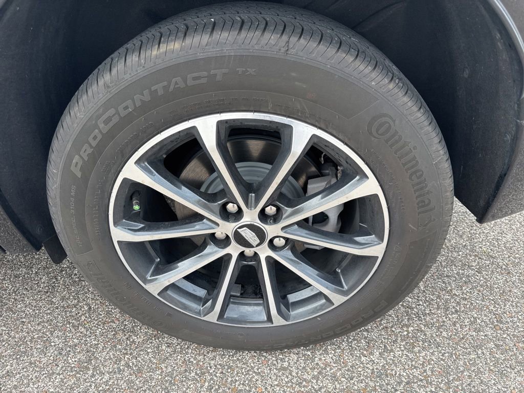 Used 2024 Cadillac XT4 Sport image 6