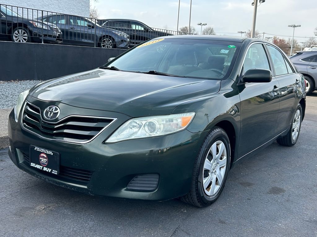 Used 2010 Toyota Camry image 1