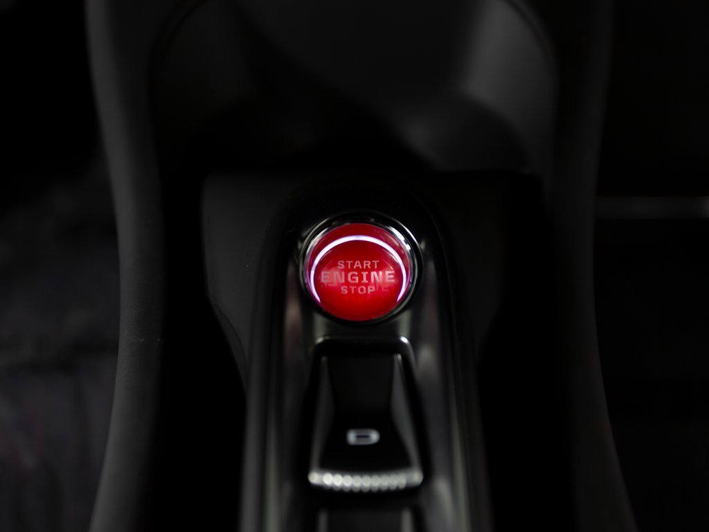Used 2023 McLaren Artura image 16