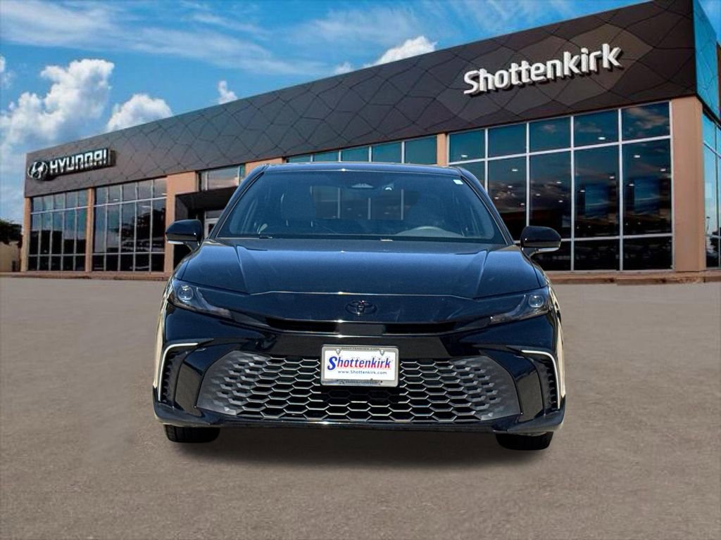 Used 2025 Toyota Camry SE w/ Multimedia Upgrade Package FWD image 2