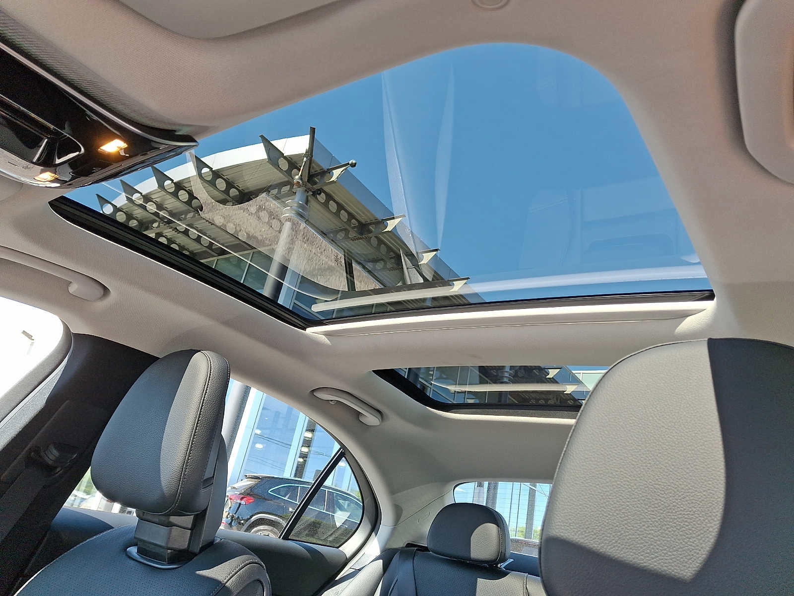 Certified 2023 Mercedes-Benz C 300 4MATIC Sedan image 11