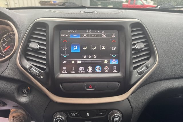 Used 2014 Jeep Cherokee Limited w/ Luxury Group AWD/4WD image 15