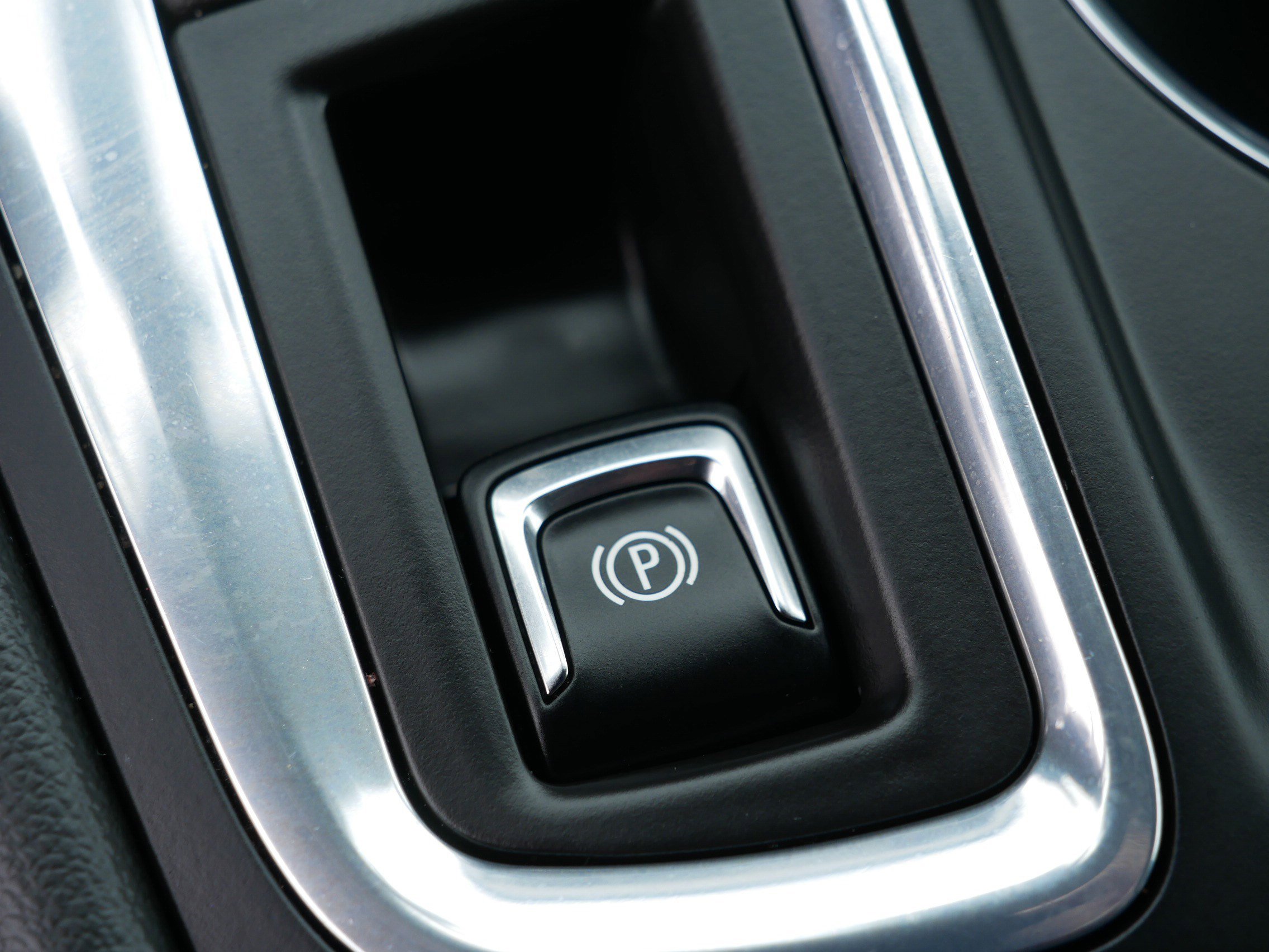 Used 2024 Chevrolet Equinox LT image 32