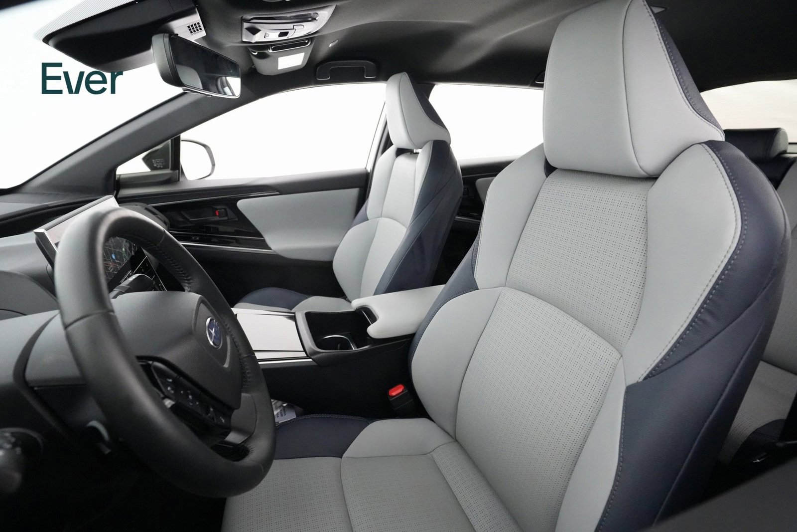 Used 2023 Subaru Solterra AWD image 7