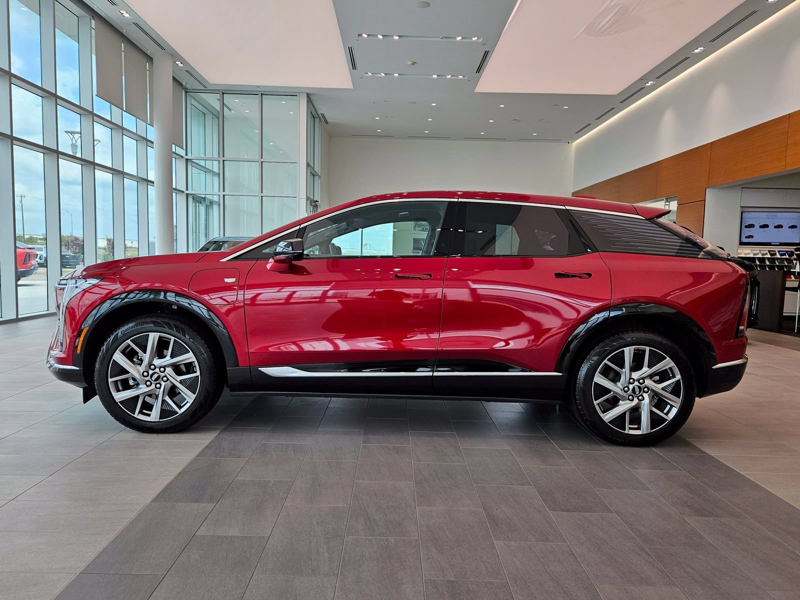 New 2026 Cadillac Optiq Luxury 1 AWD/4WD image 3