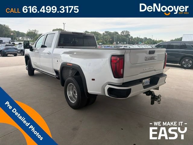 Used 2022 GMC Sierra 3500 Denali w/ Denali Ultimate Package AWD/4WD image 3