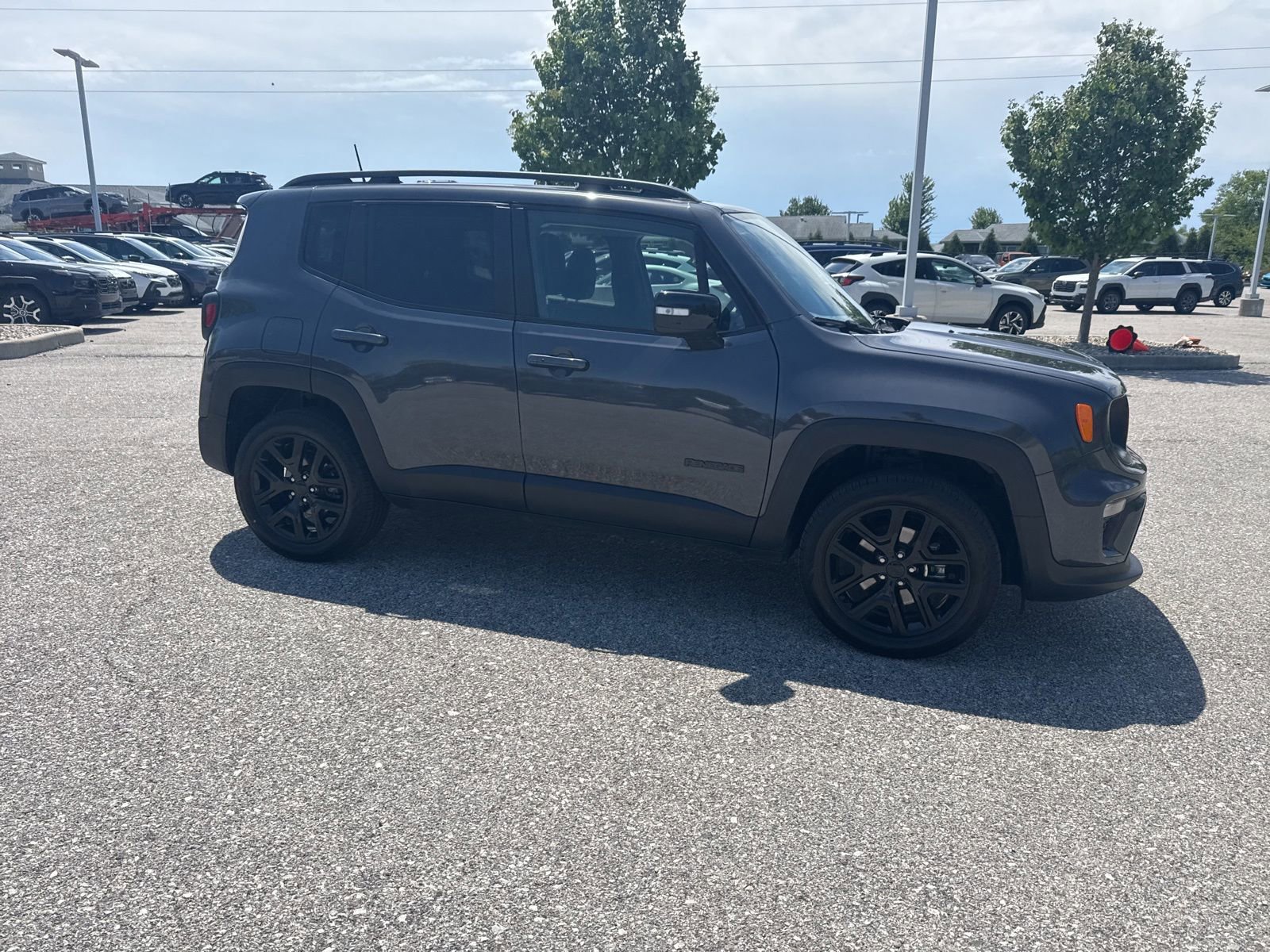 Used 2023 Jeep Renegade Altitude w/ Convenience Group I AWD/4WD image 10