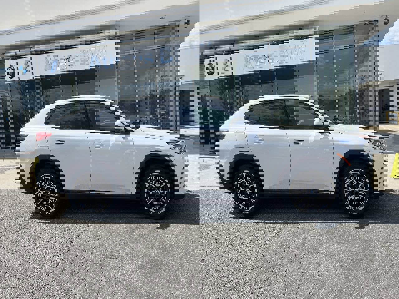 Certified 2025 BMW X2 xDrive28i image 9