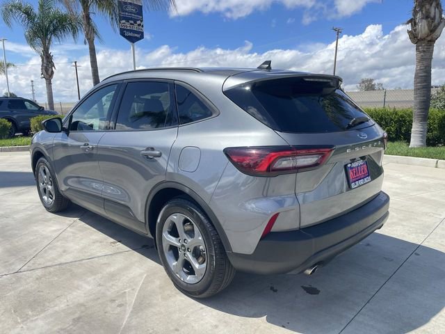 Used 2025 Ford Escape ST-Line FWD image 6