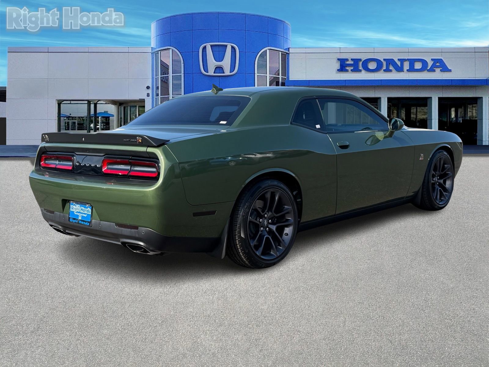 Used 2022 Dodge Challenger R/T Scat Pack w/ Driver Convenience Group image 7