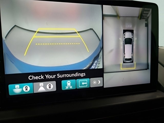 Certified 2024 Honda Pilot TrailSport image 35