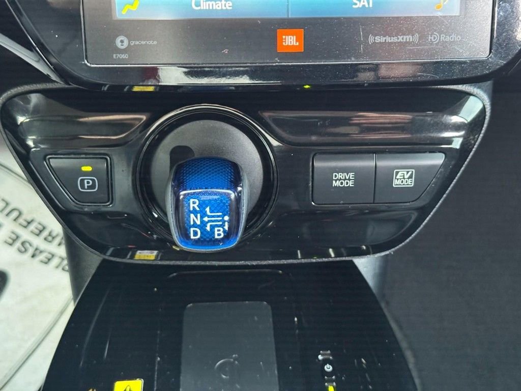Used 2021 Toyota Prius Limited image 15
