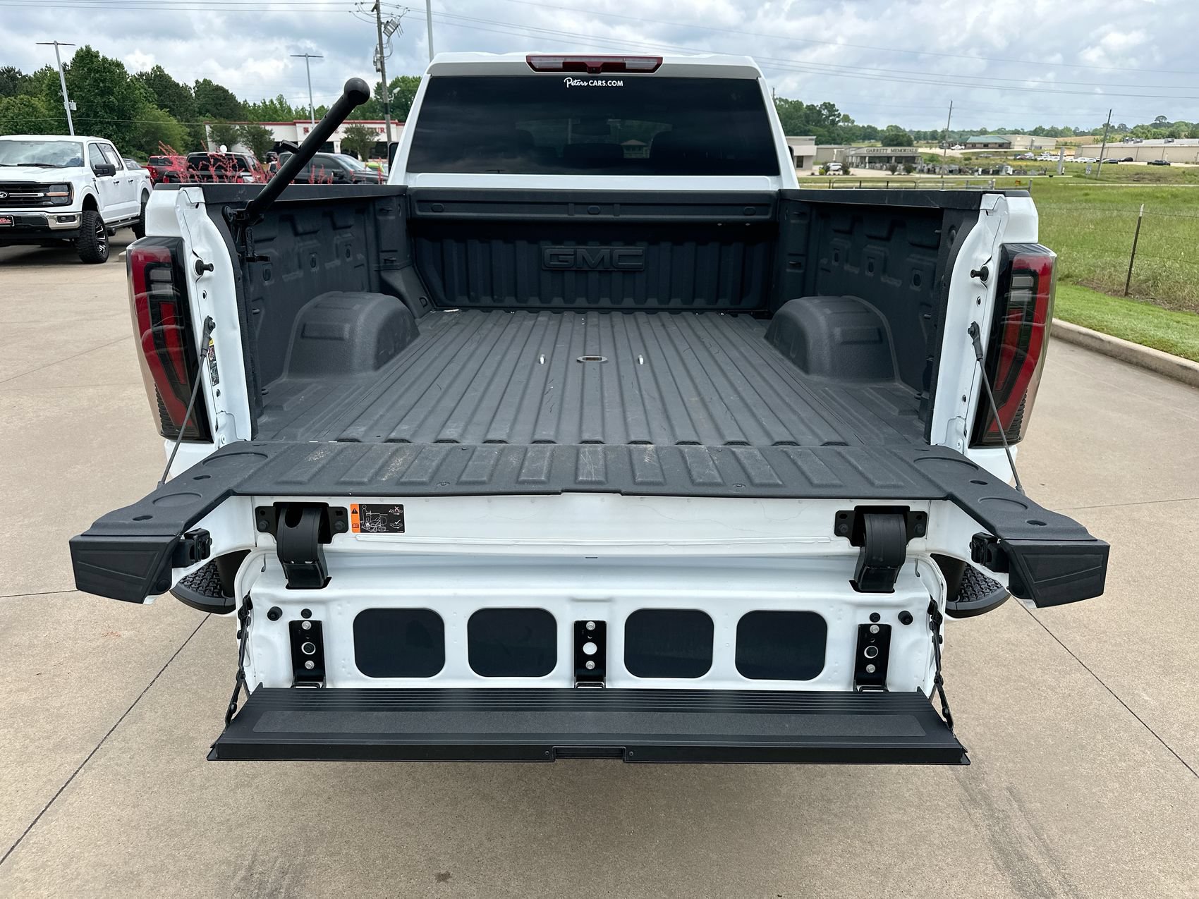 Used 2025 GMC Sierra 2500 AT4 AWD/4WD image 24