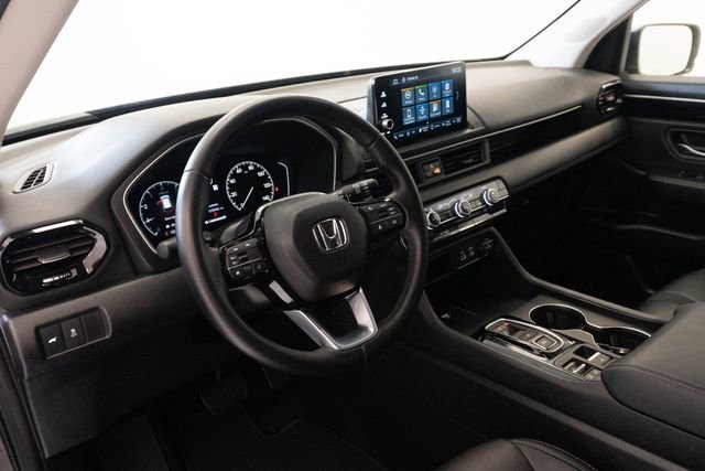 Certified 2025 Honda Pilot EX-L image 3