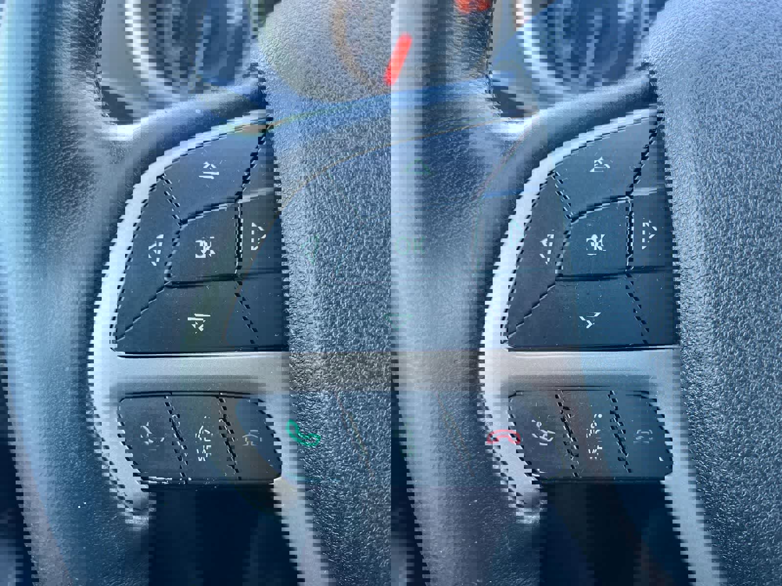 Used 2016 Jeep Cherokee Latitude w/ Cold Weather Group image 23