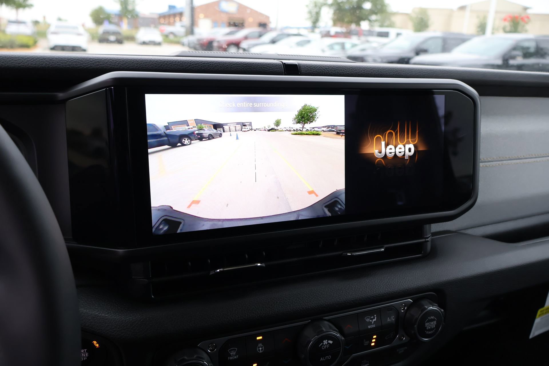 New 2025 Jeep Gladiator Sport AWD/4WD image 6